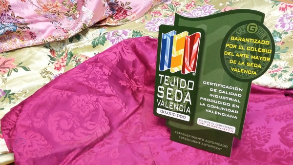 Si tienes una seda de Vives y Marí, puedes conseguir un certificado de autenticidad