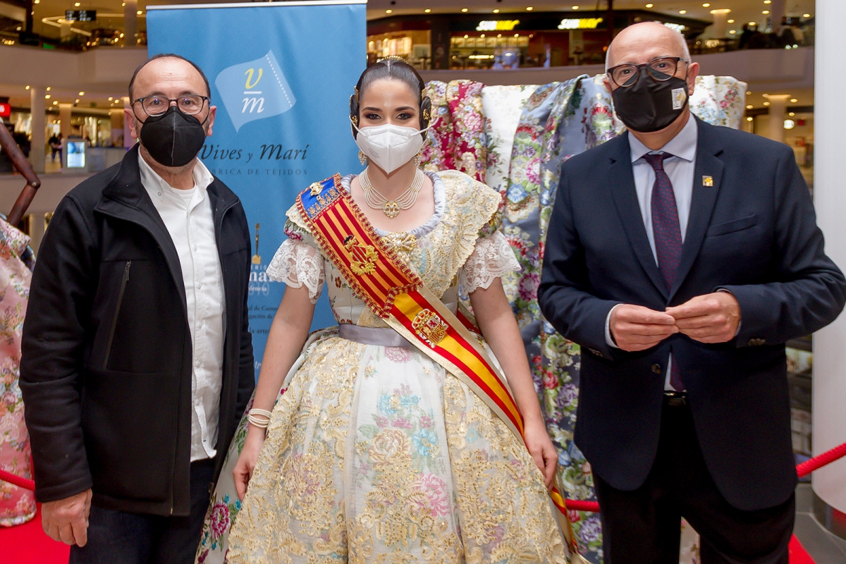 La exposición de Indumentaria Valenciana del Cc El Saler celebra su 22 aniversario